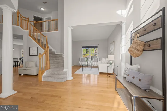 a view of entryway and hall