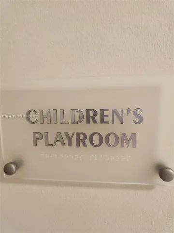 $2,120,000 | Millionaire's Row, Miami Beach, FL 33140