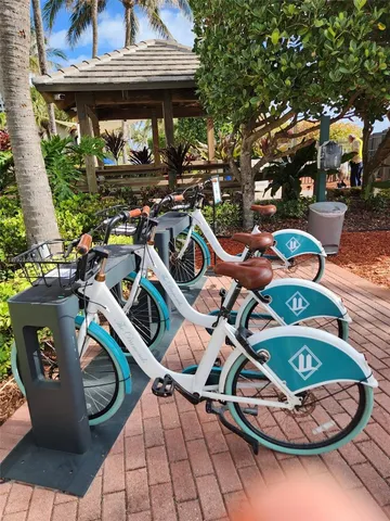 $2,120,000 | Millionaire's Row, Miami Beach, FL 33140