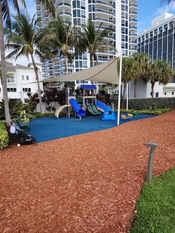 $2,120,000 | Millionaire's Row, Miami Beach, FL 33140