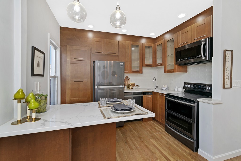 258 Everett Street, Unit 3 Boston, MA 02128 - Photo 4 of 16