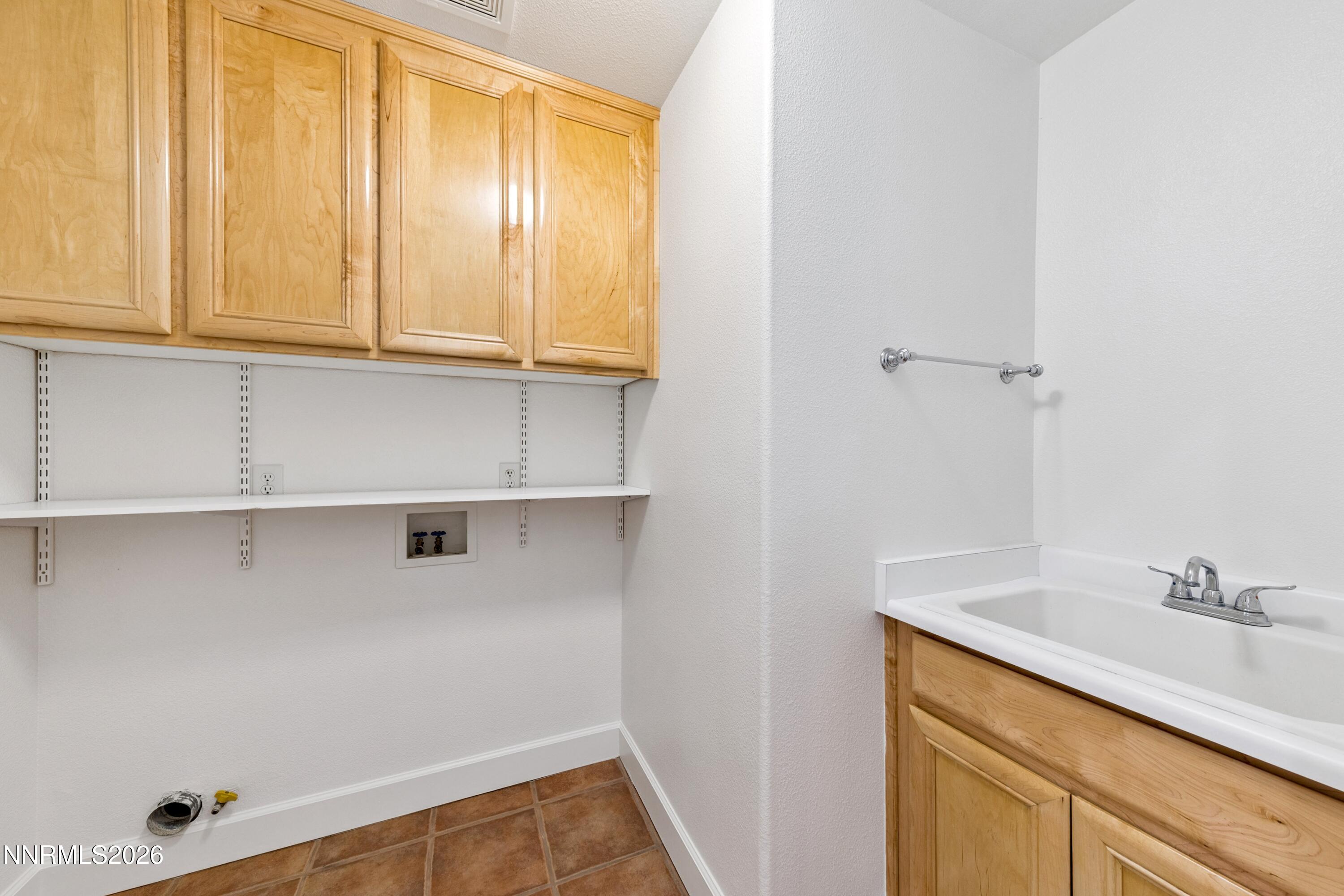 2724 Spirit Rock Trail Reno, NV 89511 - Photo 38 of 80 a31