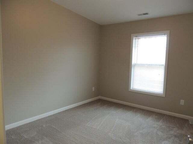 570 Wabash Road, Unit 2 Milan, MI 48160 - Photo 8 of 12 8 wabash