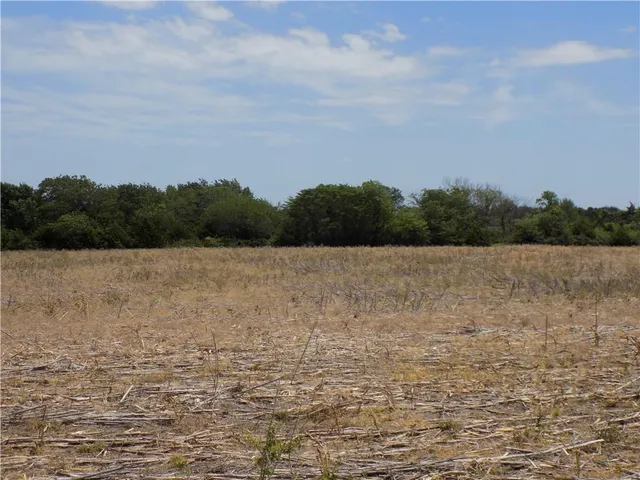 $399,500 | 230 Rock Creek Road, Quenemo, KS 66528