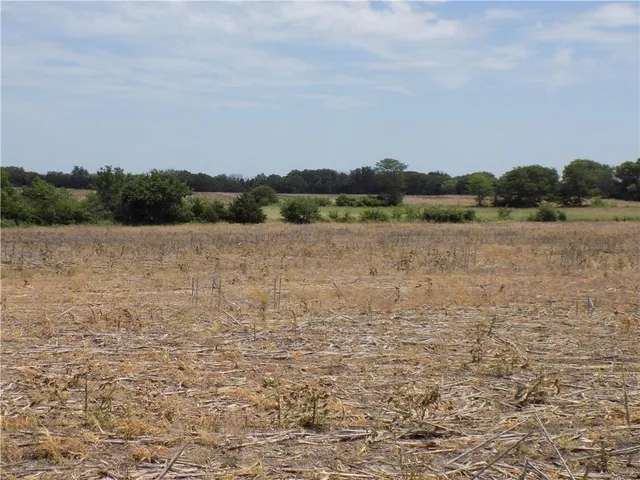 $399,500 | 230 Rock Creek Road, Quenemo, KS 66528