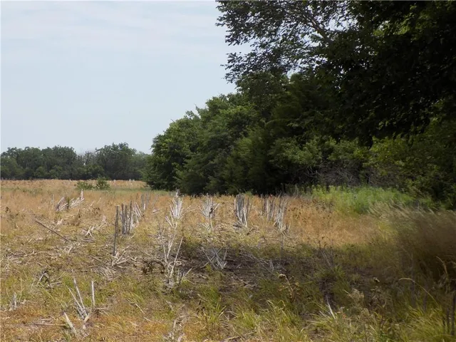 $399,500 | 230 Rock Creek Road, Quenemo, KS 66528