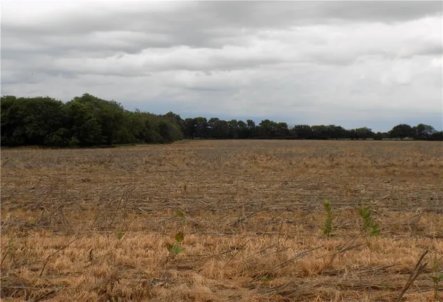 $399,500 | 230 Rock Creek Road, Quenemo, KS 66528