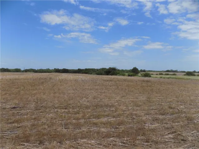 $399,500 | 230 Rock Creek Road, Quenemo, KS 66528