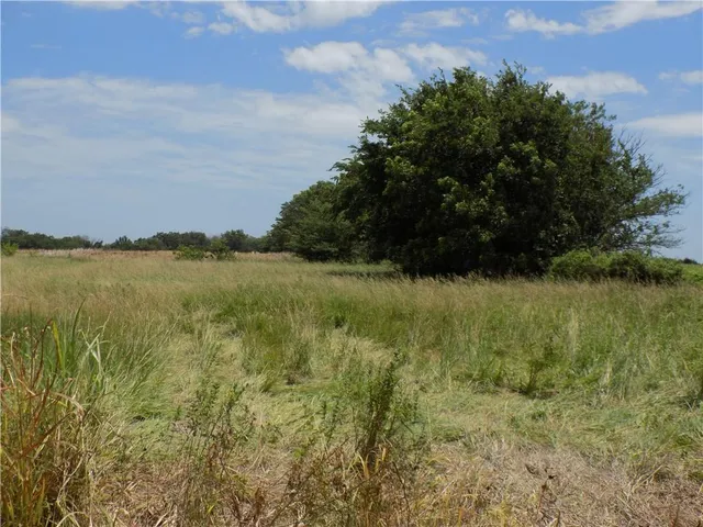 $399,500 | 230 Rock Creek Road, Quenemo, KS 66528