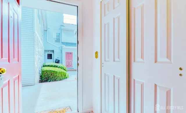 $2,700 | 226 Bexley Lane, Piscataway, NJ 08854