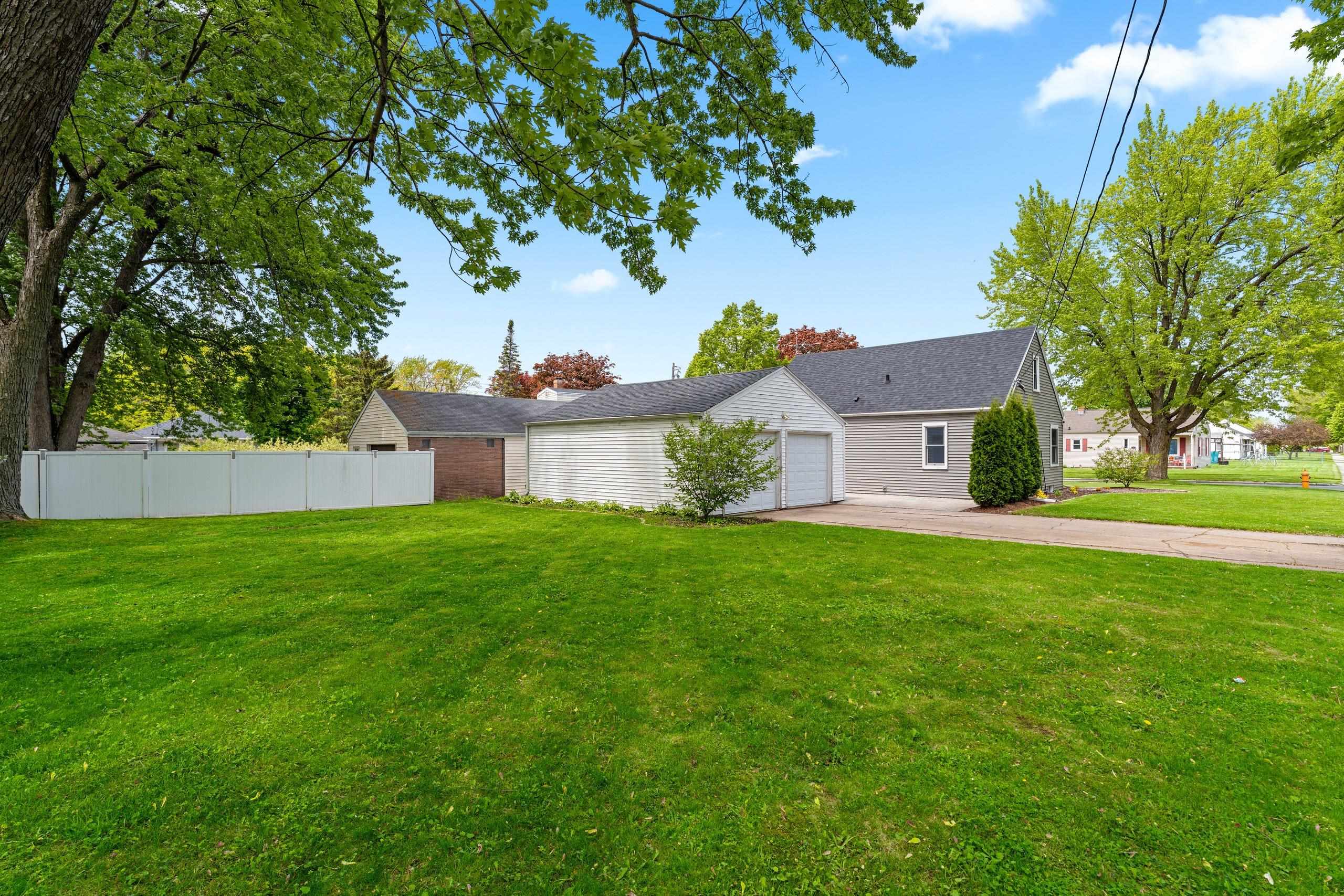 1405 West Brewster Street Appleton, WI 54914 - Photo 38 of 42