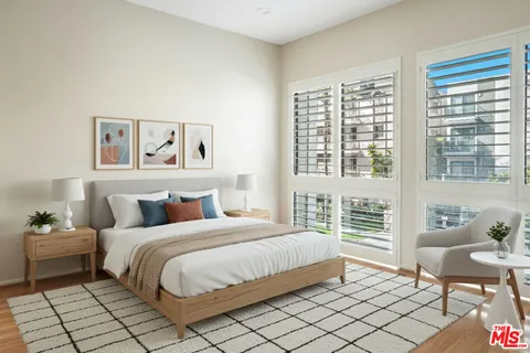 $1,300,000 | 11808 Dorothy Street, Unit 206, Los Angeles, CA 90049