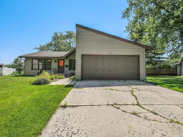 $364,900 | 1911 Ash Court, Aurora, IL 60506