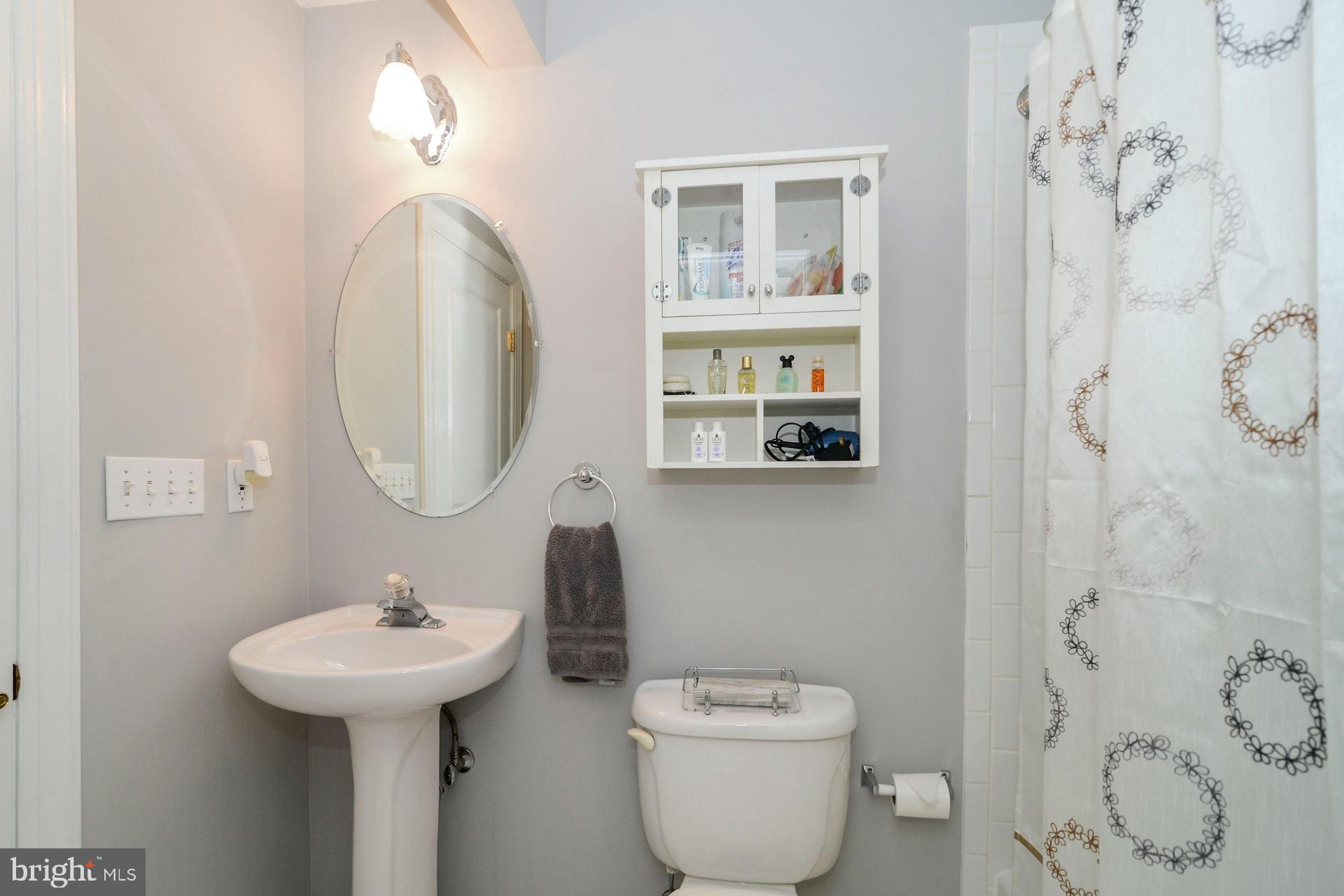 4 Hansel Road Newtown, PA 18940 - Photo 40 of 54 Lower Level Full Updated Bathroom