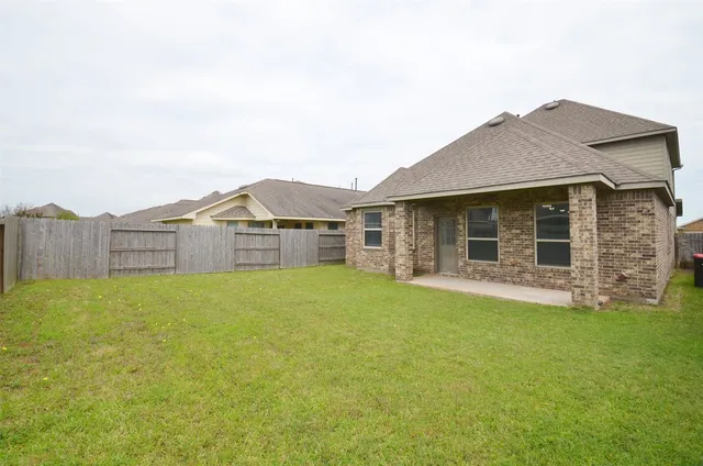 $2,600 | 18831 Providence Valley Trail, Richmond, TX 77407