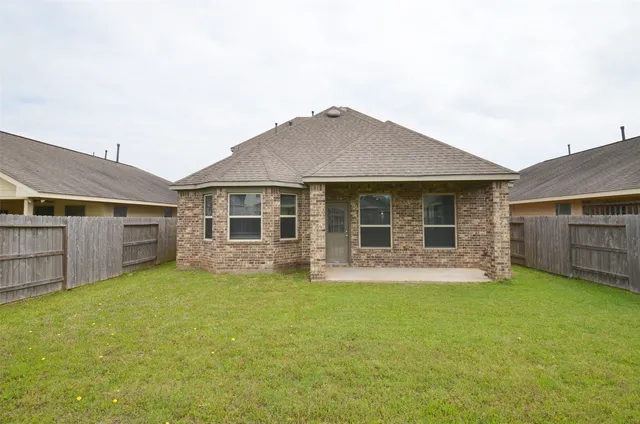 $2,600 | 18831 Providence Valley Trail, Richmond, TX 77407