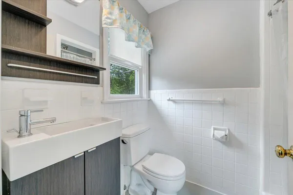 $439,900 | 1730 Wilbur Road Southwest, Roanoke, VA 24015