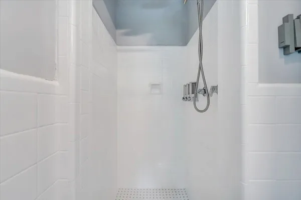 $439,900 | 1730 Wilbur Road Southwest, Roanoke, VA 24015