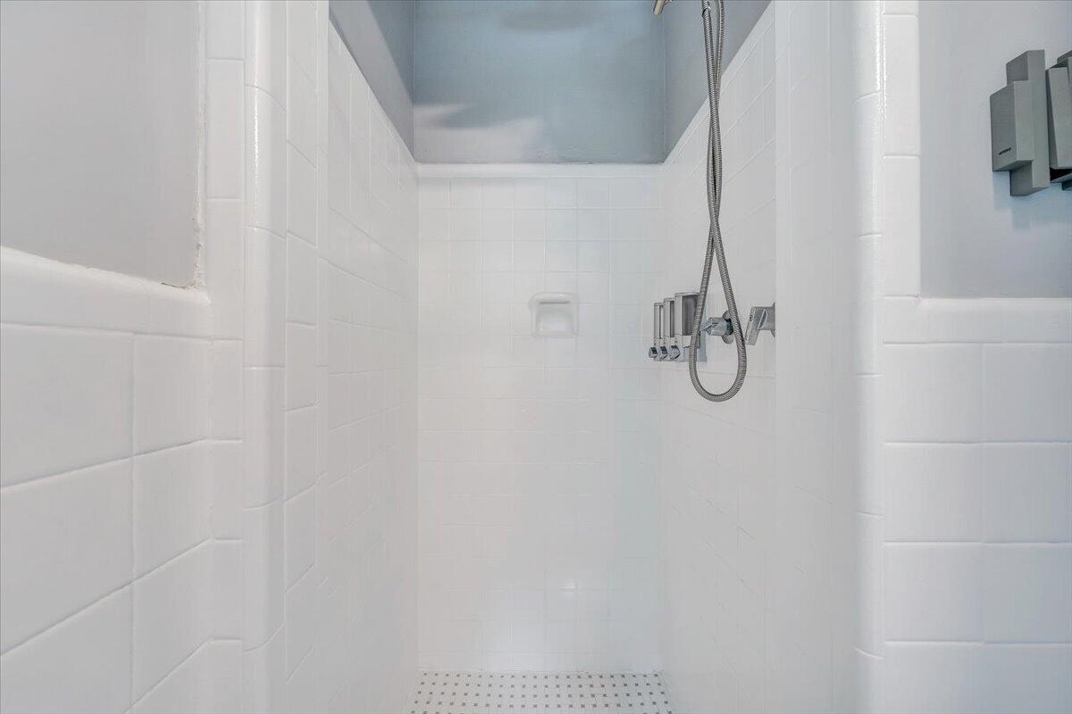 1730 Wilbur Road Southwest Roanoke, VA 24015 - Photo 15 of 30 24-MIB00498