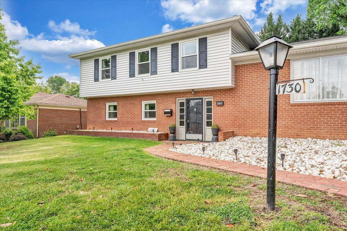 1730 Wilbur Road Southwest Roanoke, VA 24015 - Photo 2 of 30 02-MIB00516