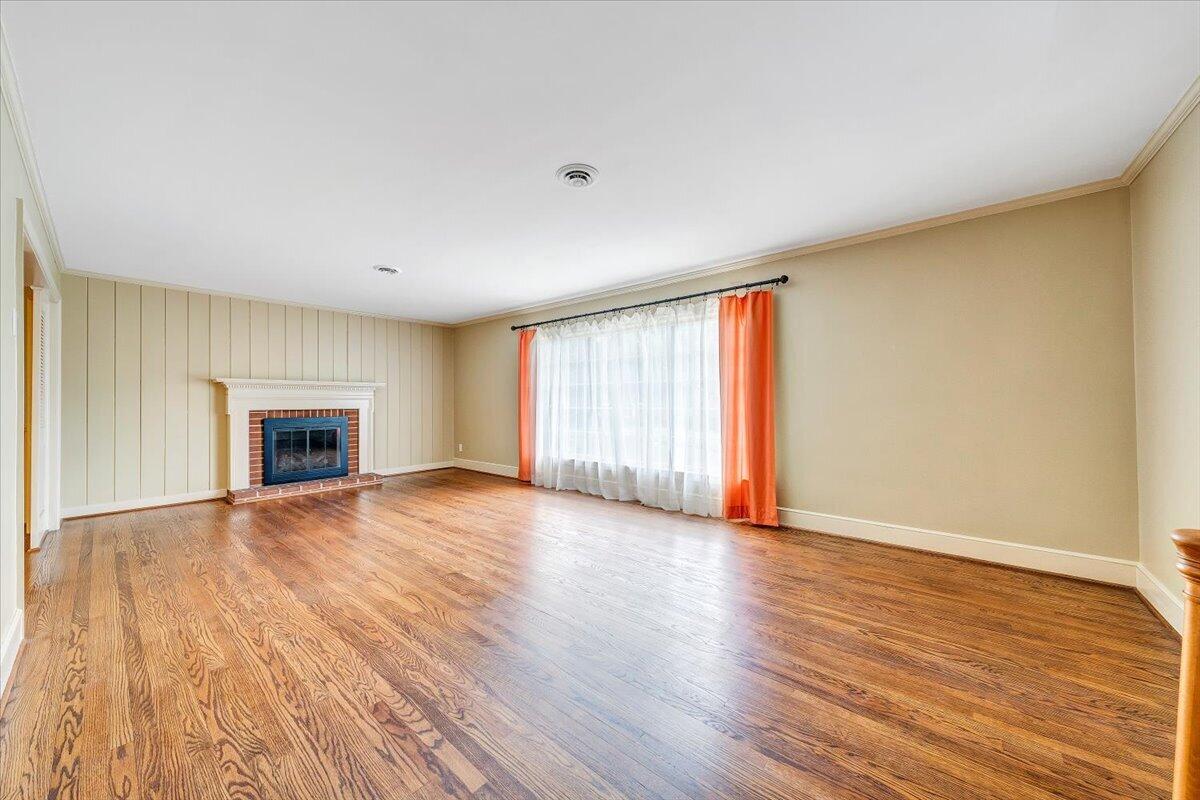 1730 Wilbur Road Southwest Roanoke, VA 24015 - Photo 4 of 30 07-MIB00423