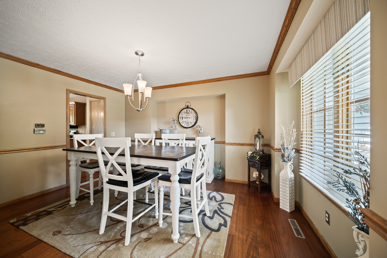 1770 Plum Tree Road Bettendorf, IA 52722 - Photo 10 of 45