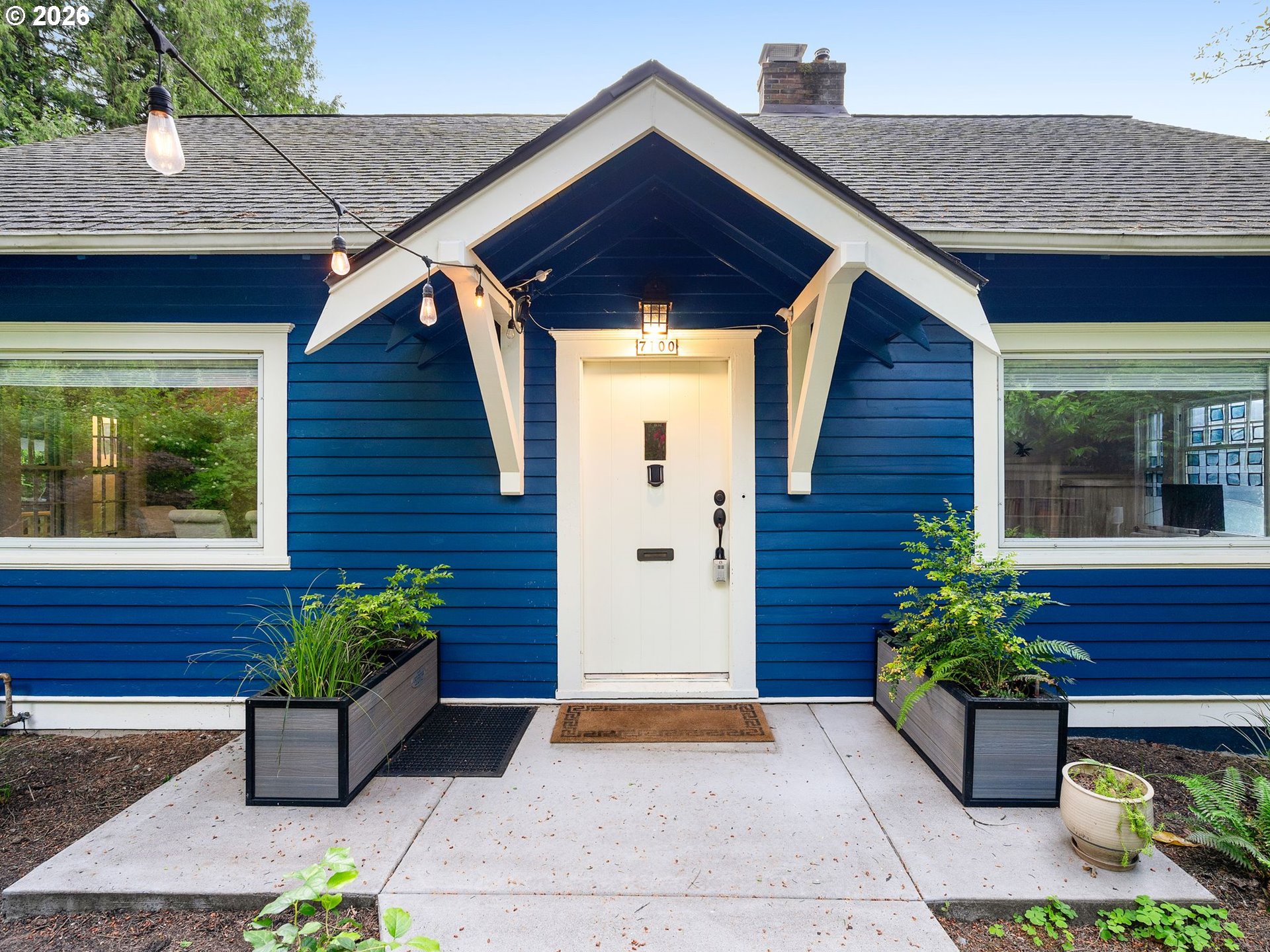 7100 Southwest Brier Place Portland, OR 97239 - Photo 2 of 45