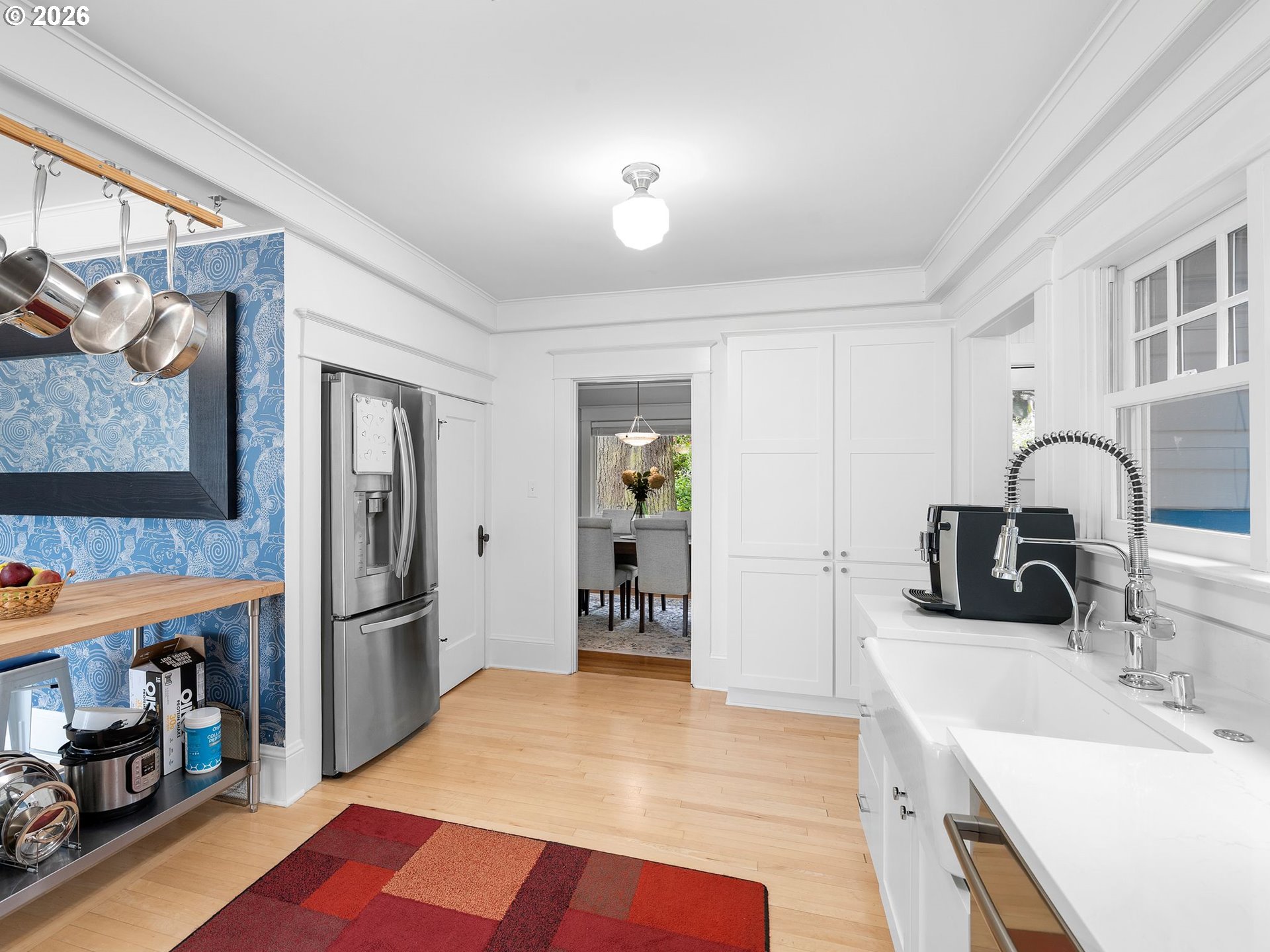 7100 Southwest Brier Place Portland, OR 97239 - Photo 9 of 45