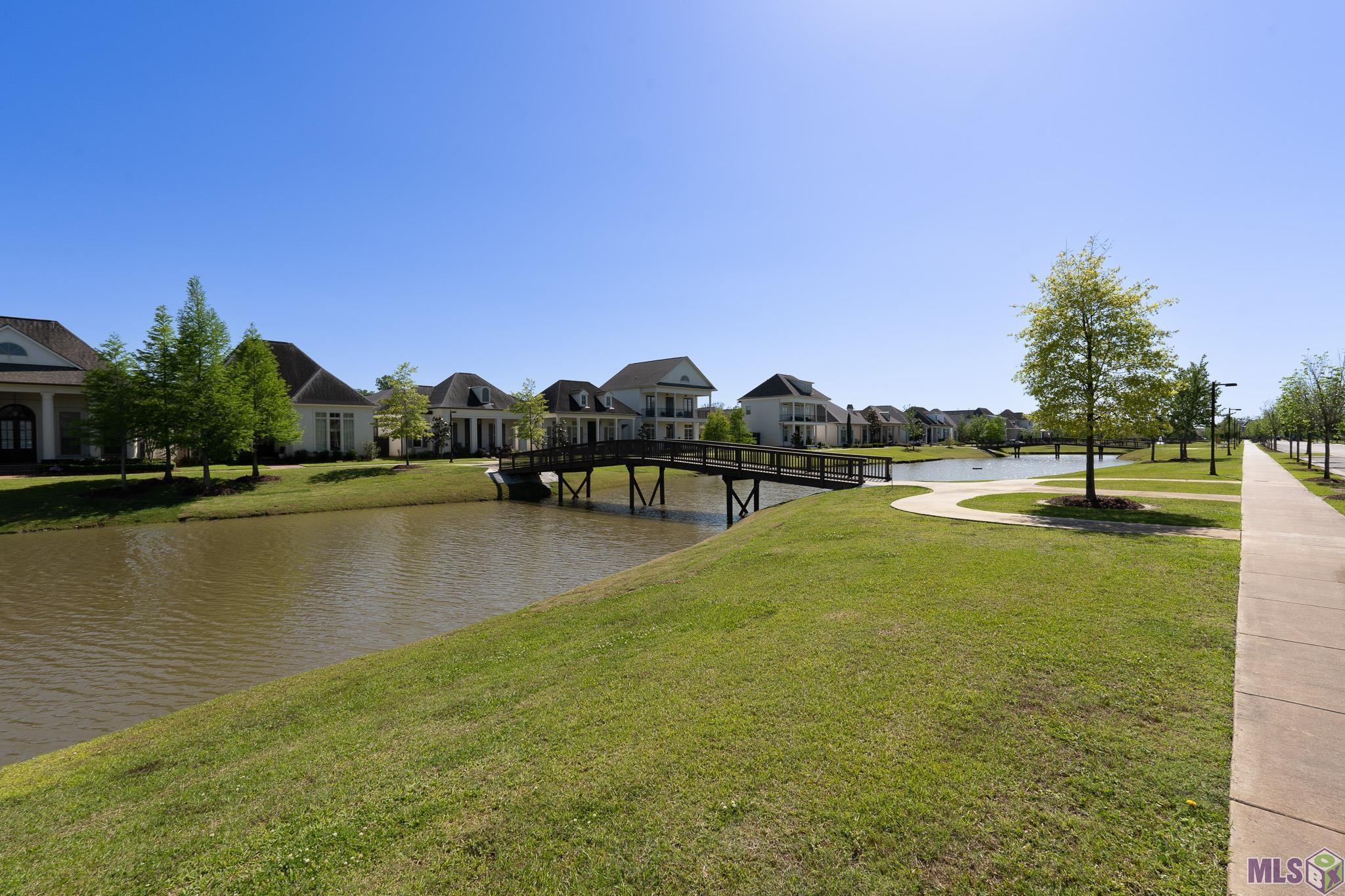 1725 Perennial Lane Baton Rouge, LA 70810 - Photo 4 of 35 Gallery Image 4
