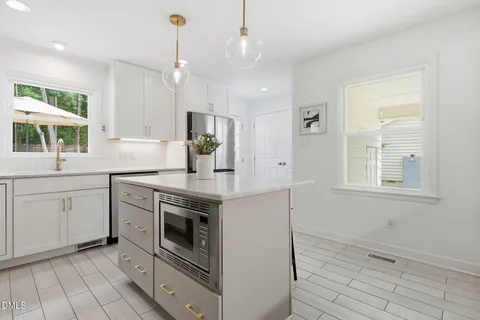 $669,500 | 6704 Valley Drive, Raleigh, NC 27612