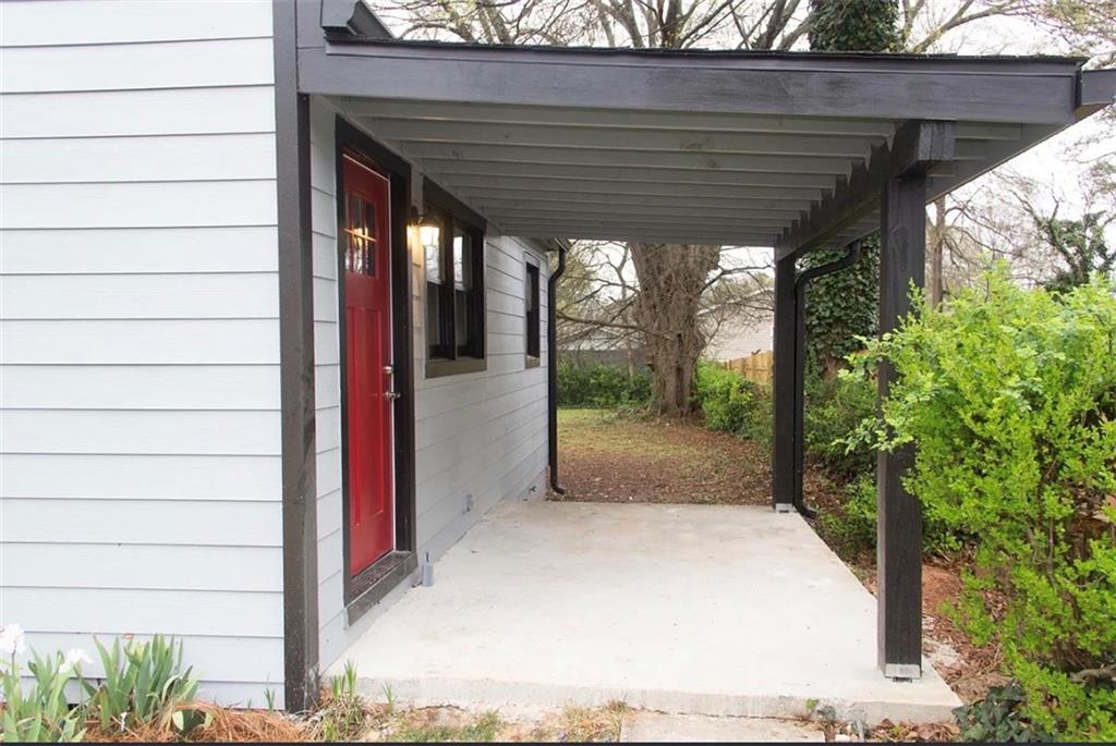 2418 Crestview Avenue Decatur, GA 30032 - Photo 2 of 18