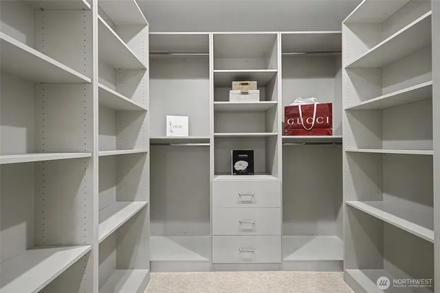 $3,100,000 | 14515 Southeast 20th Place, Bellevue, WA 98007