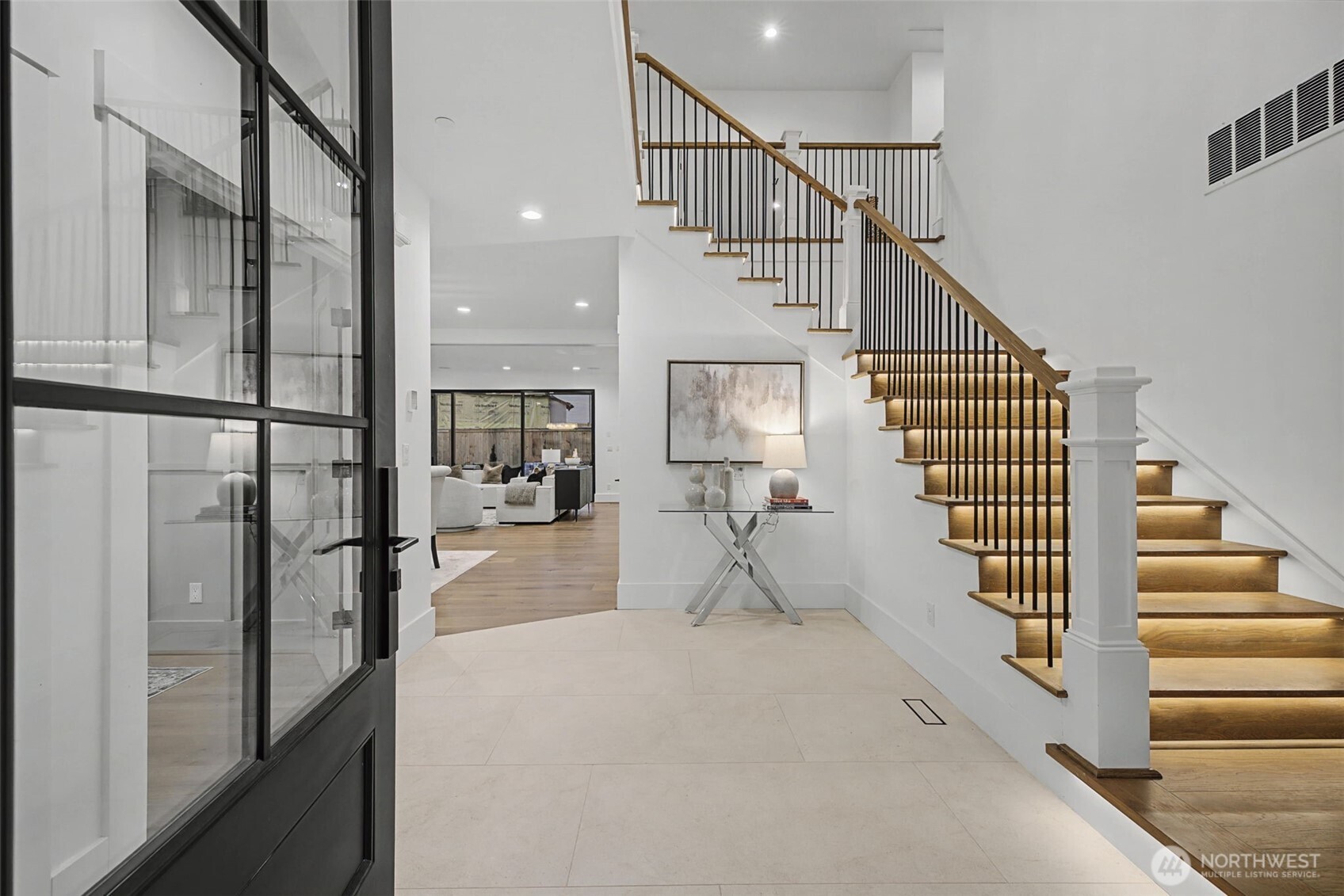 14515 Southeast 20th Place Bellevue, WA 98007 - Photo 2 of 21