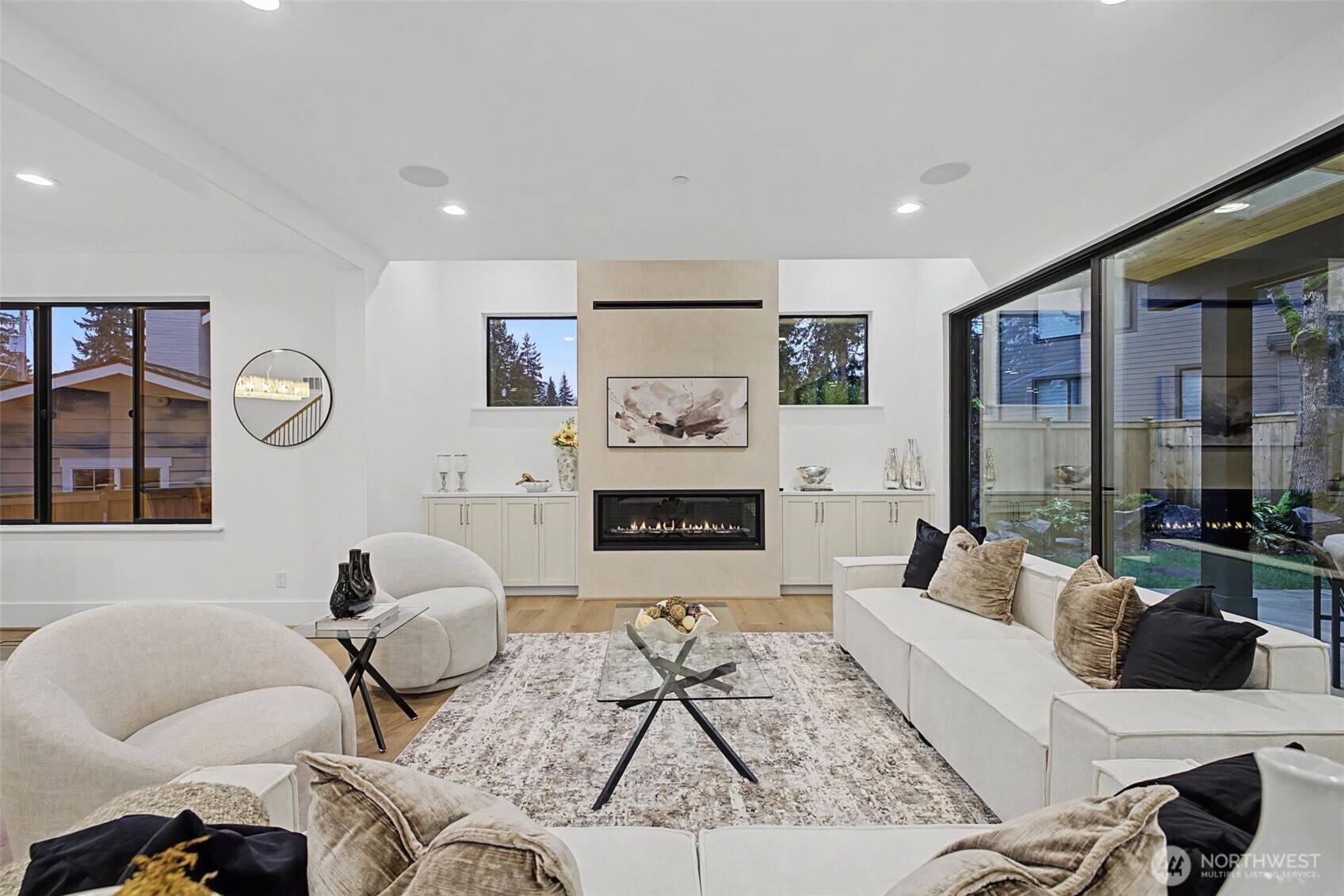 14515 Southeast 20th Place Bellevue, WA 98007 - Photo 6 of 21