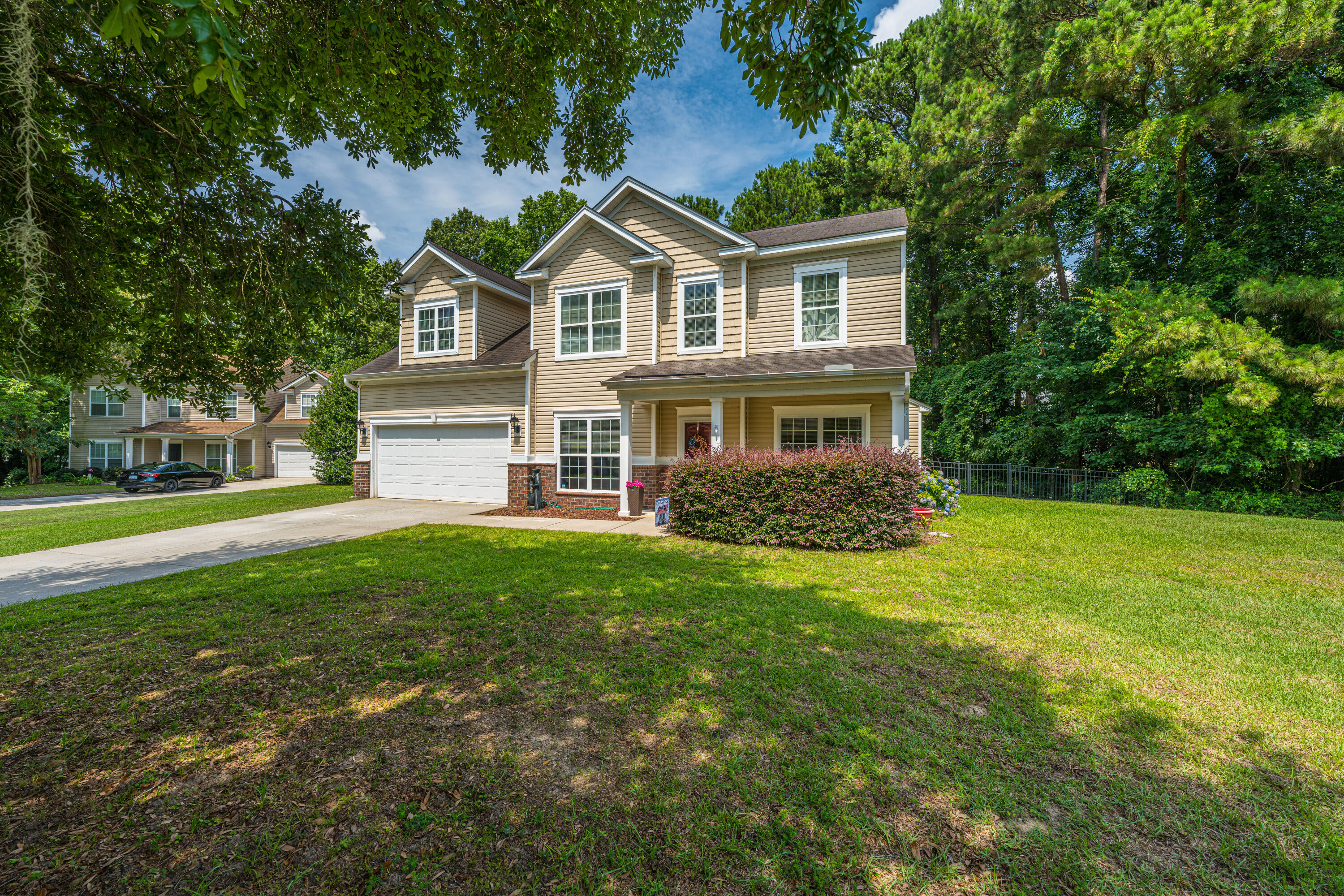 1517 St Stephens Way Hanahan, SC 29410 - Photo 8 of 54 1517SaintStephensWay008