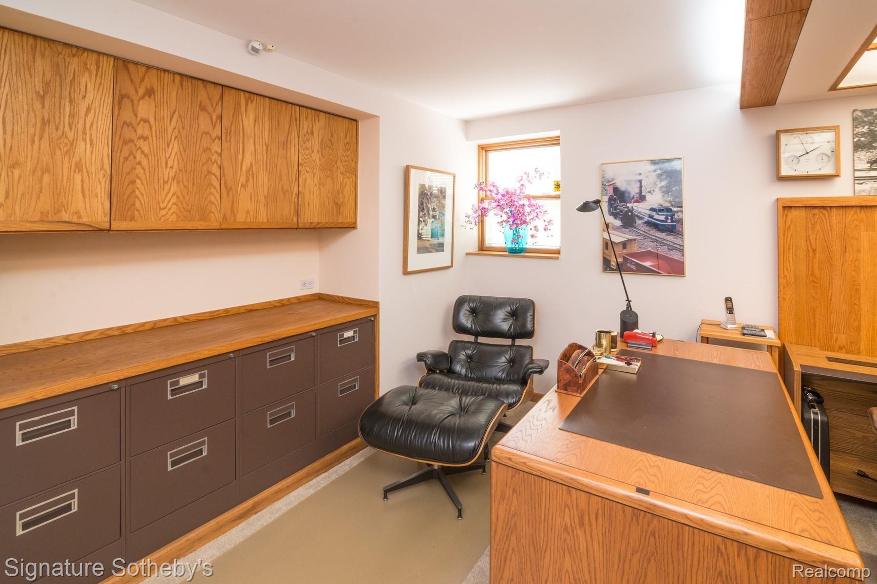 172 Chesterfield Road Bloomfield Hills, MI 48304 - Photo 49 of 98 105_90.jpg Office in lower level