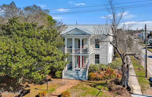 $2,250,000 | 819 Broad Street, Beaufort, NC 28516