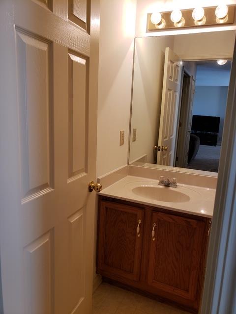 2013 Forest Ridge Trail Columbia, TN 38401 - Photo 7 of 19 guest bath
