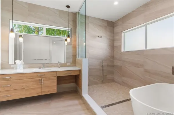 $2,100,000 | 55 Southeast Seminole Street, Unit 1A, Stuart, FL 34994