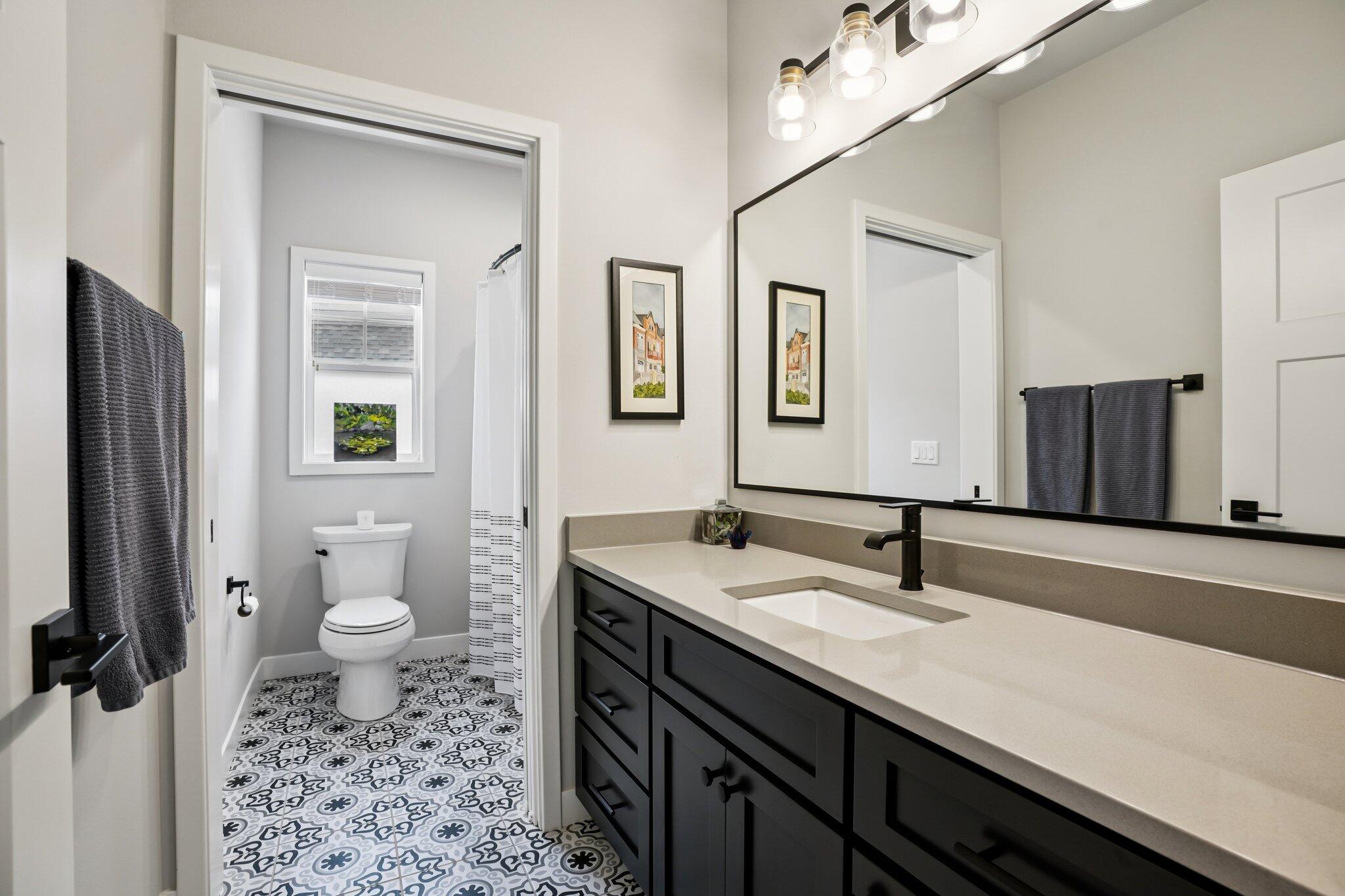 10620 Coneflower Court Mequon, WI 53097 - Photo 19 of 61 Full Bath