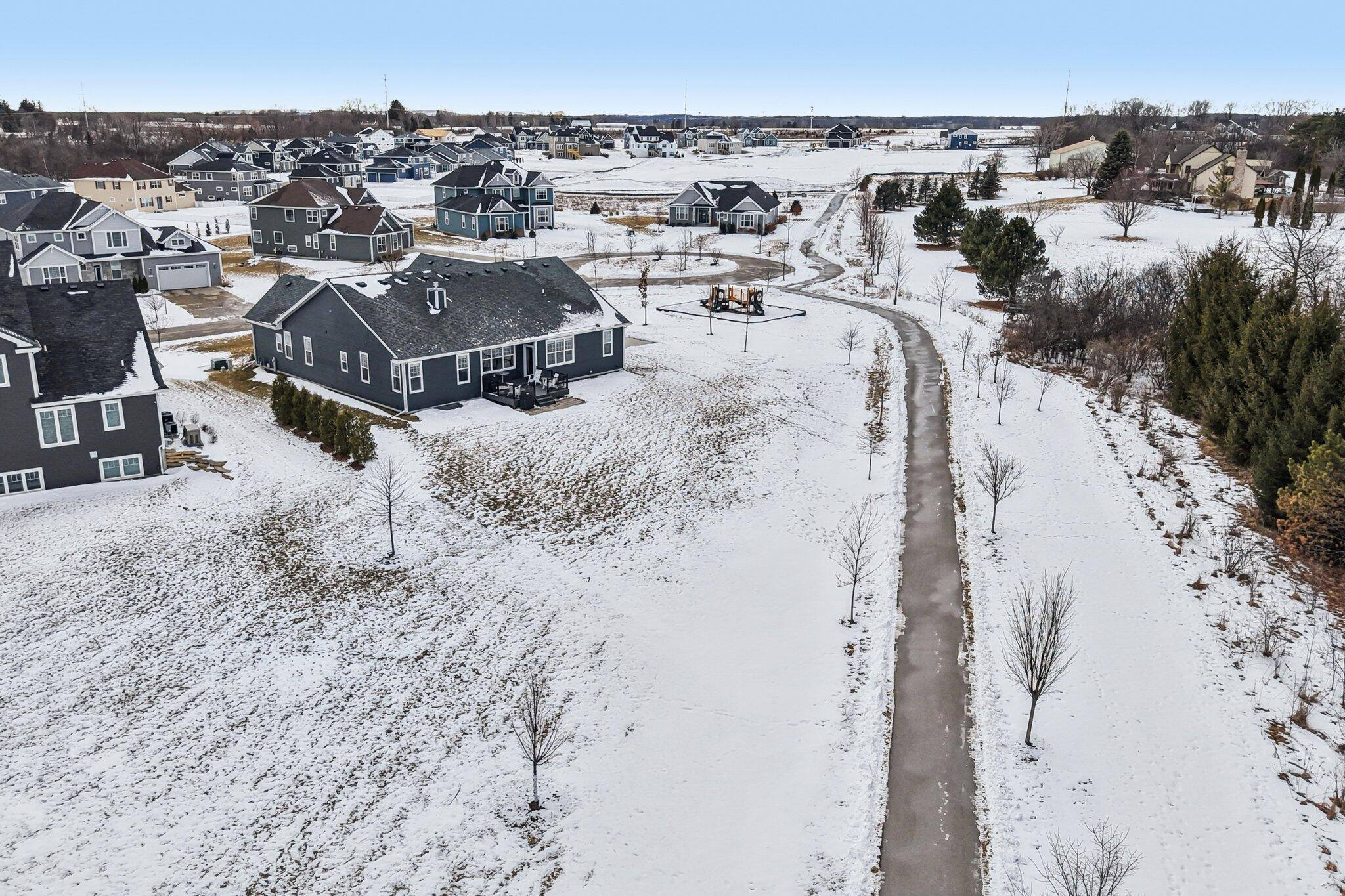 10620 Coneflower Court Mequon, WI 53097 - Photo 40 of 61 Backyard Aerial