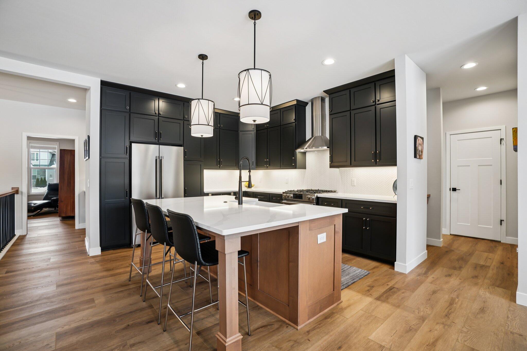10620 Coneflower Court Mequon, WI 53097 - Photo 4 of 61 Kitchen