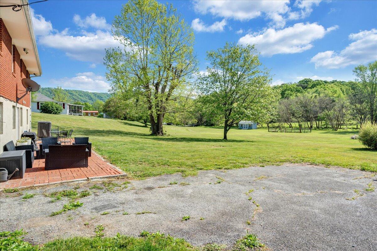 3223 Webster Road Blue Ridge, VA 24064 - Photo 54 of 59 a view of a park with large trees