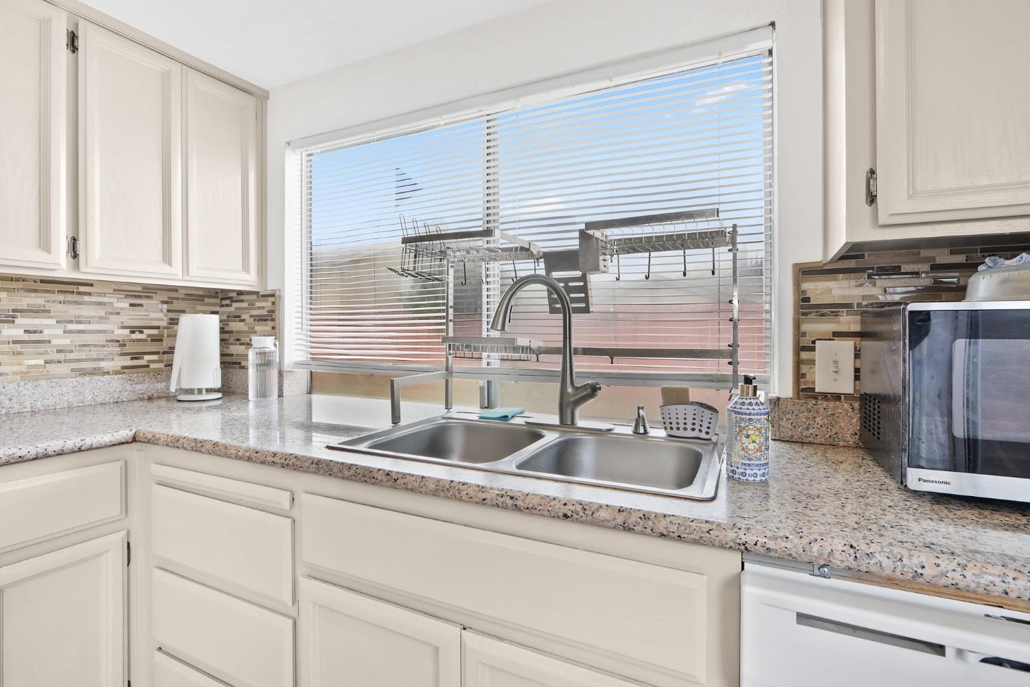 3338 Routier Road Sacramento, CA 95827 - Photo 19 of 32