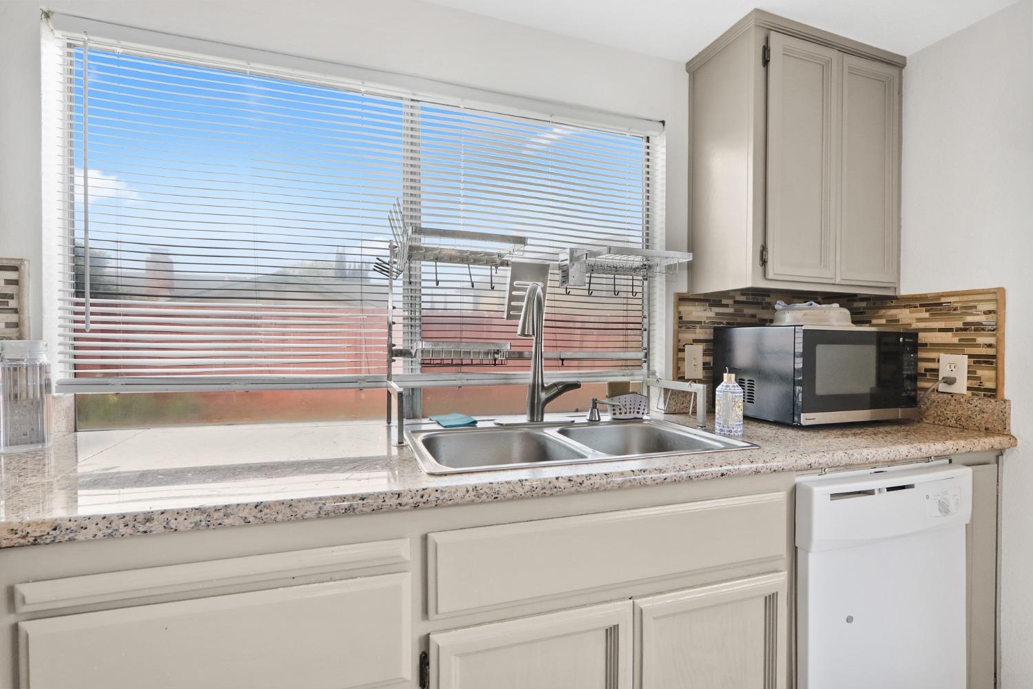 3338 Routier Road Sacramento, CA 95827 - Photo 20 of 32