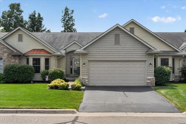 $515,000 | 6216 Butternut Circle, Brighton, MI 48116