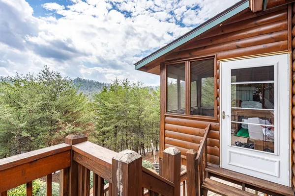 $530,000 | 210 Pin Oak Ridge, Murphy, NC 28906