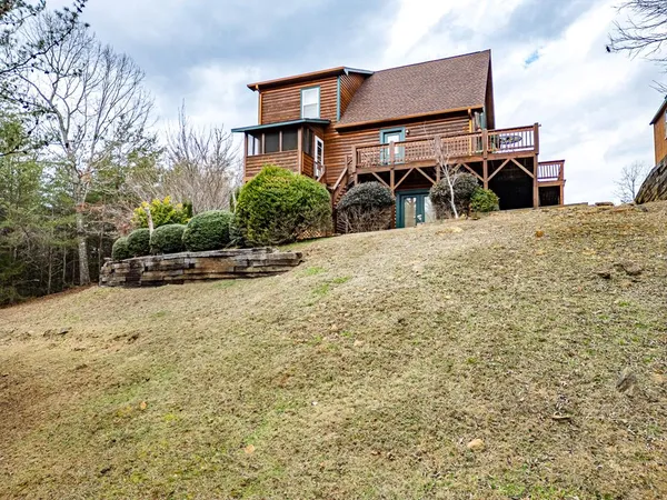 $530,000 | 210 Pin Oak Ridge, Murphy, NC 28906