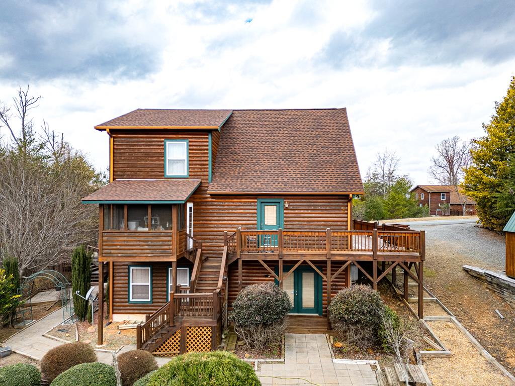 210 Pin Oak Ridge Murphy, NC 28906 - Photo 40 of 51 a front view of a house with garden