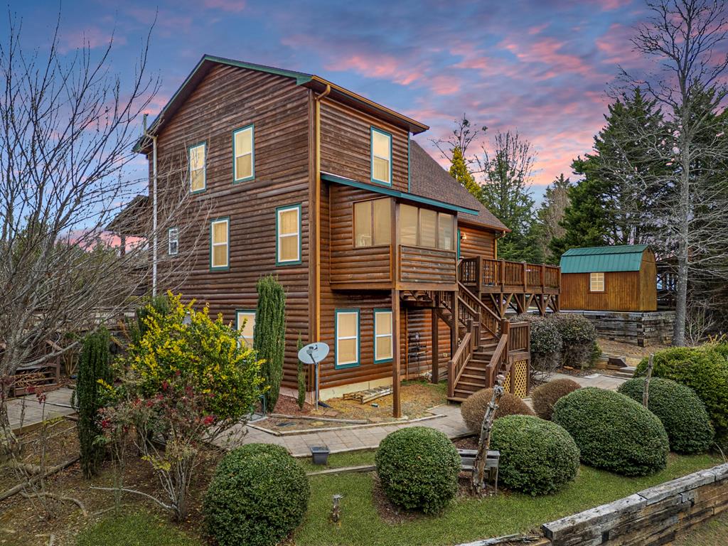 210 Pin Oak Ridge Murphy, NC 28906 - Photo 4 of 51 a front view of a house with a yard